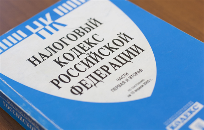 Кто платит налог на переоформление дарственной квартиры?