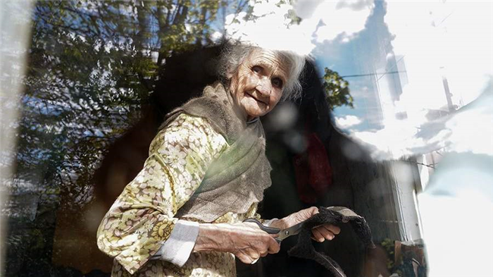 Что положено пенсионеру, которому исполнилось 100 лет в Москве