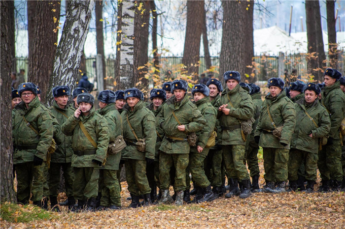 Мобилизованного отпустили домой, идти ли ему в военкомат